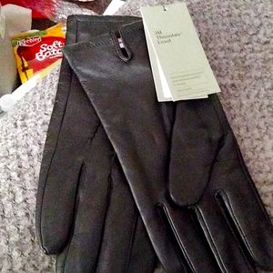 Goodfellow and Co black woman gloves